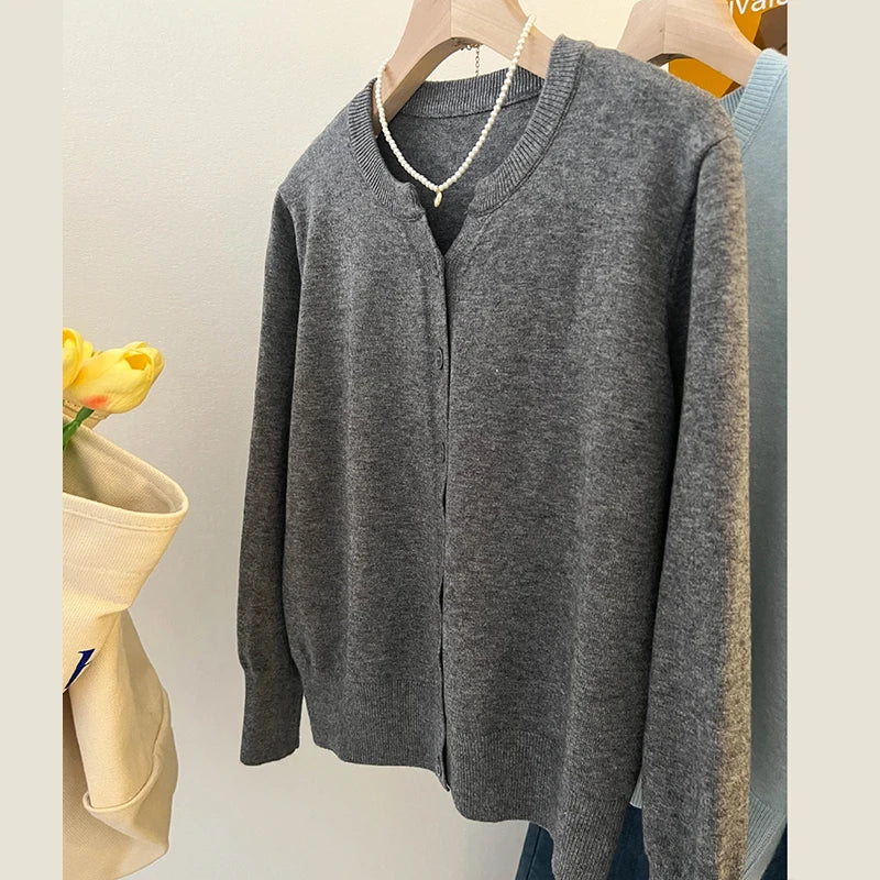 Cardigan Corto in Maglia Morbida